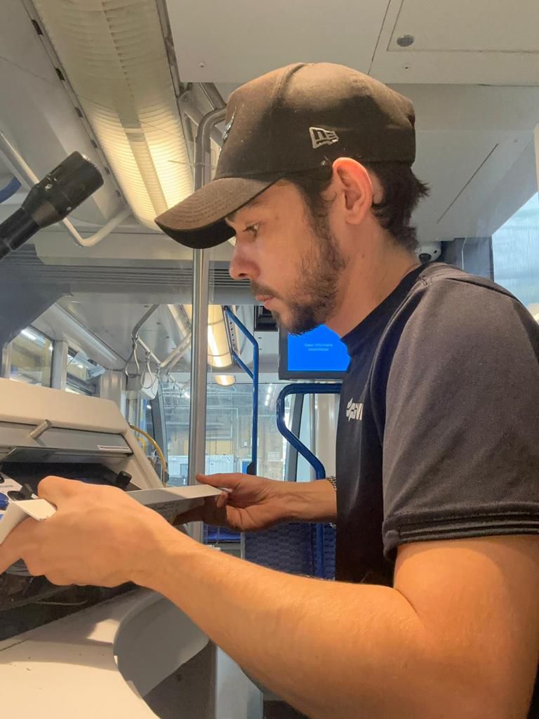 Technicus in trein